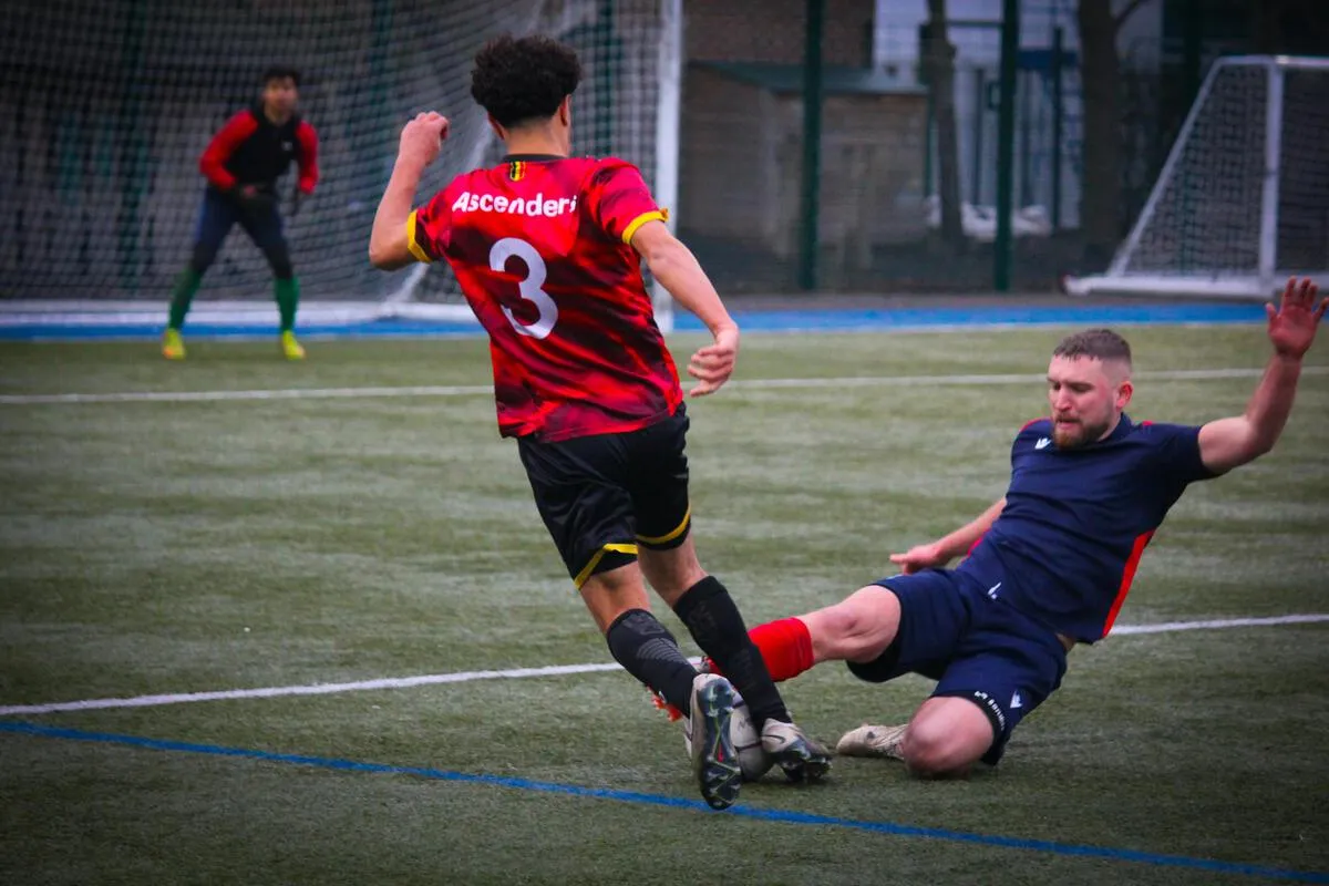 骑士主帅高度评价哈登称从未对任何球员上场使用如此有信心